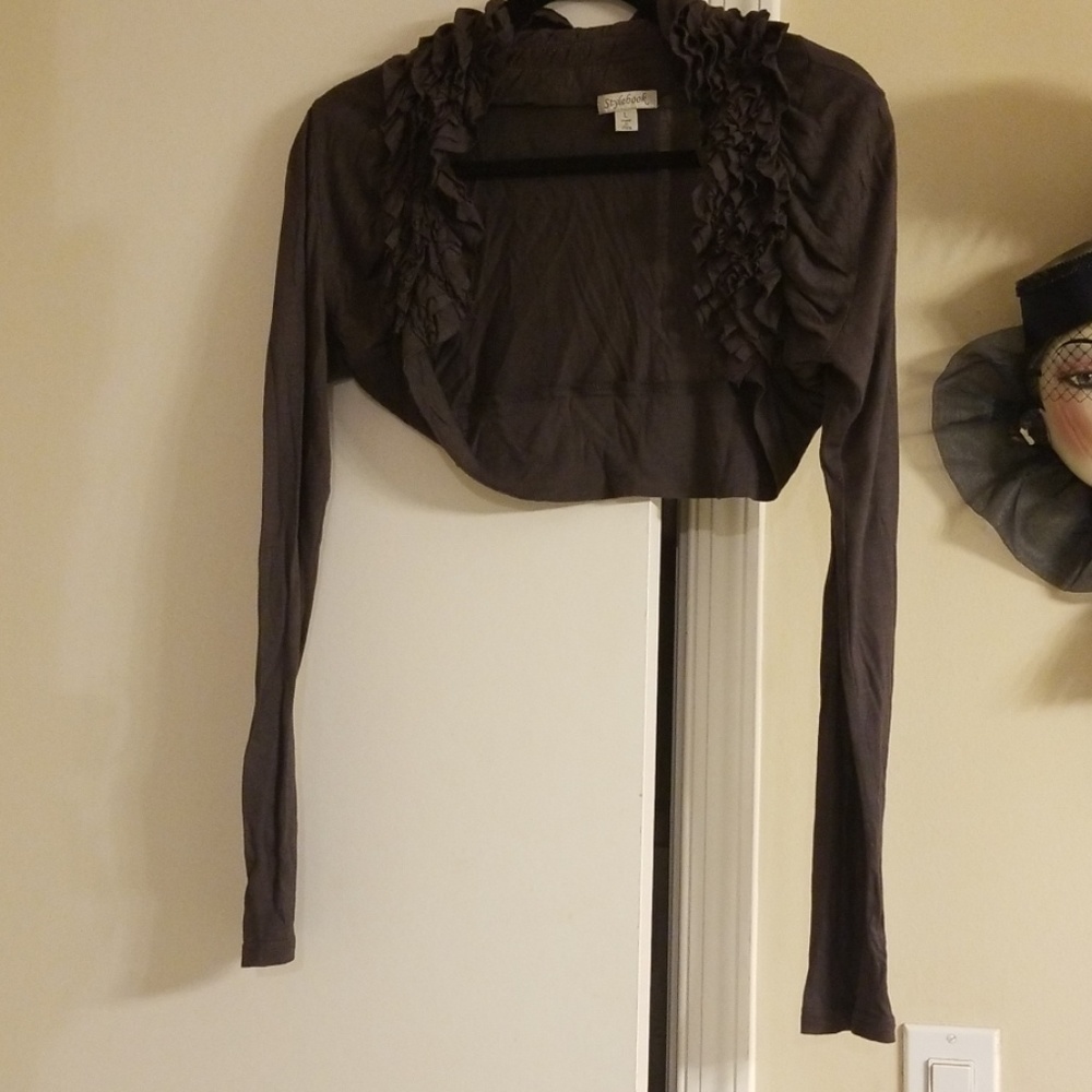 Stylebook Beautiful Blouse over